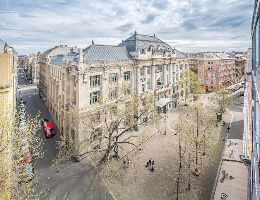 Liszt Ferenc Square Panorama Apt Будапеща Екстериор снимка